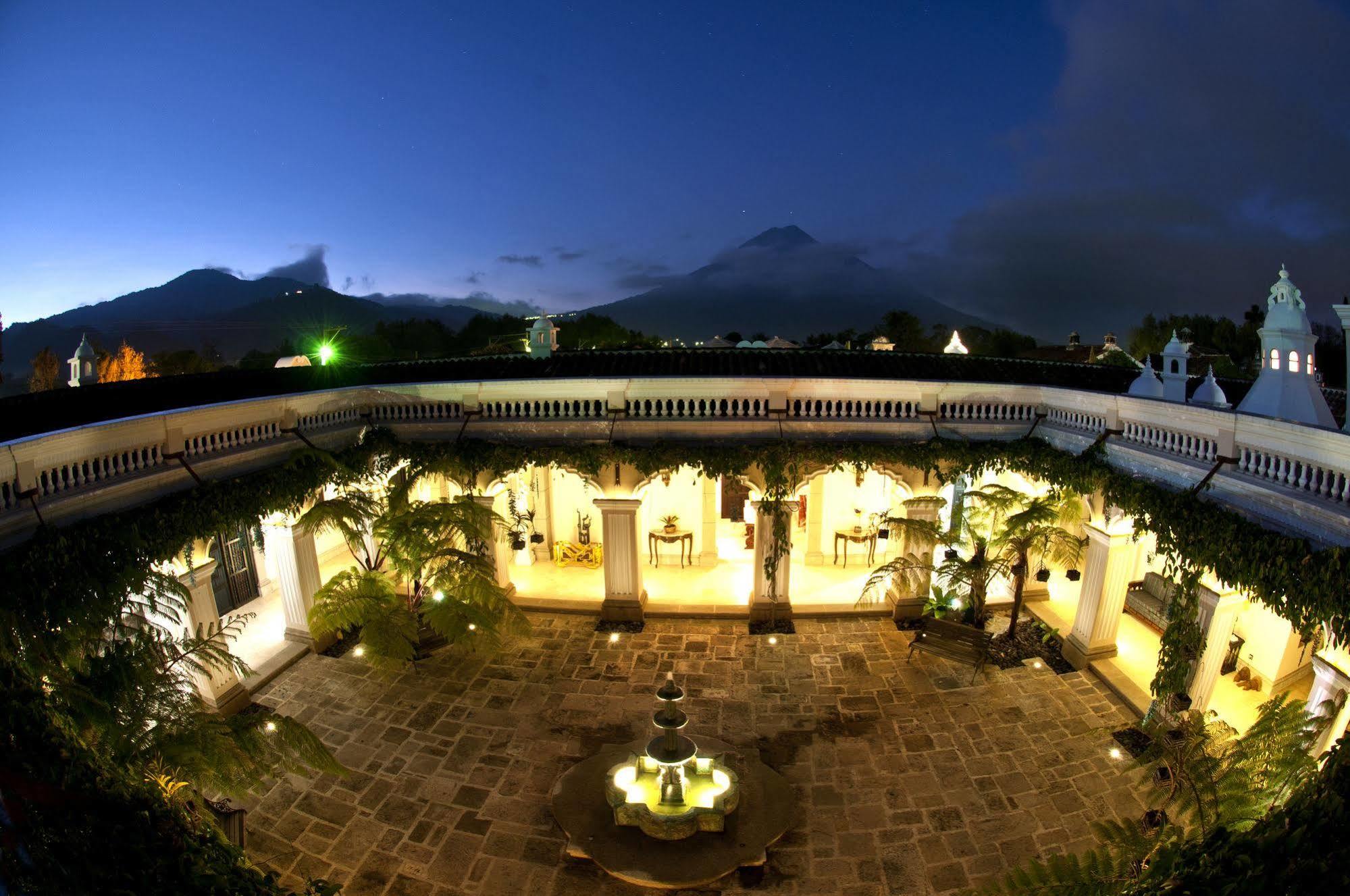 Pensativo House Hotel (Adults Only) Antigua Bagian luar foto