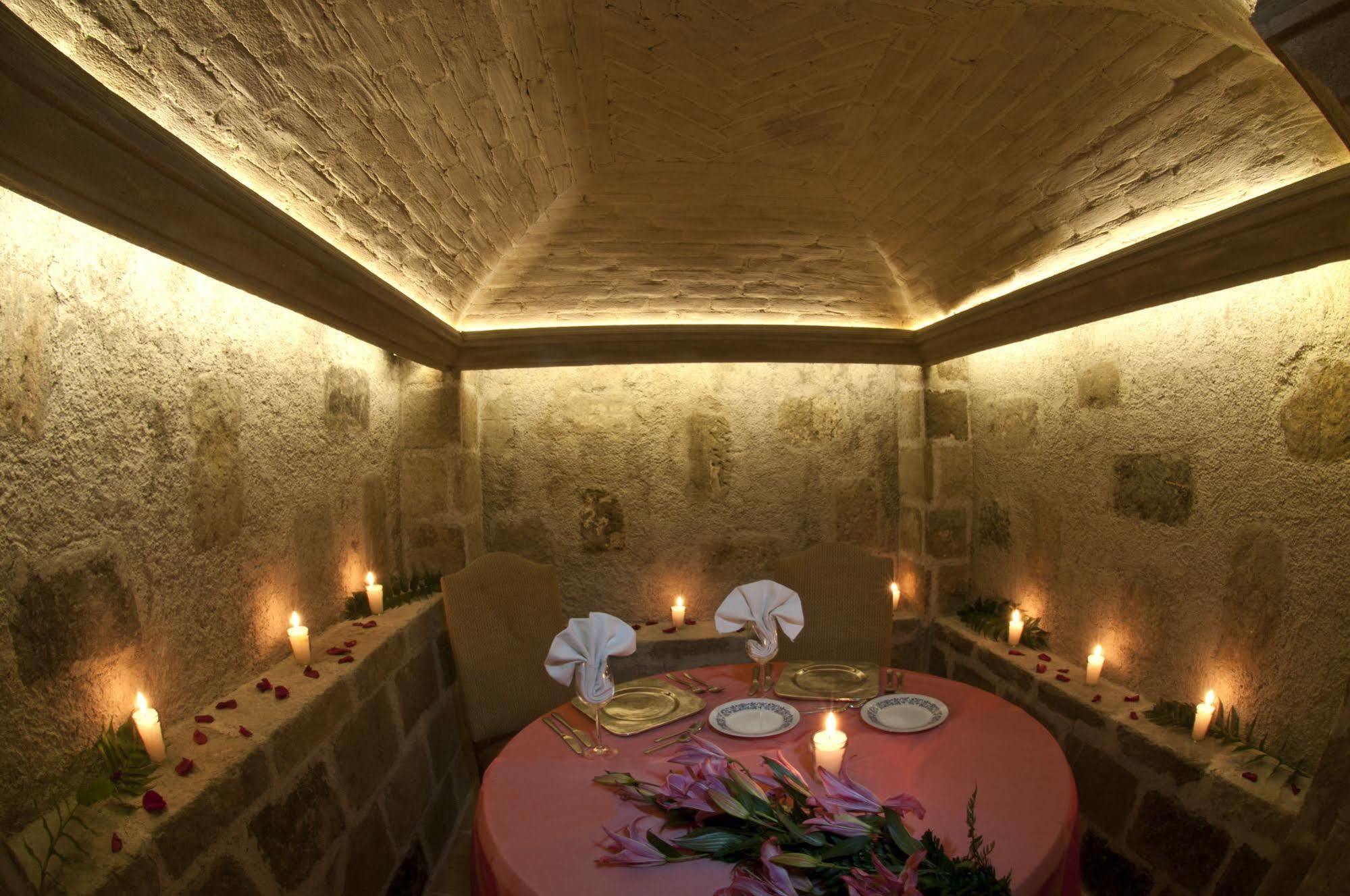 Pensativo House Hotel (Adults Only) Antigua Bagian luar foto