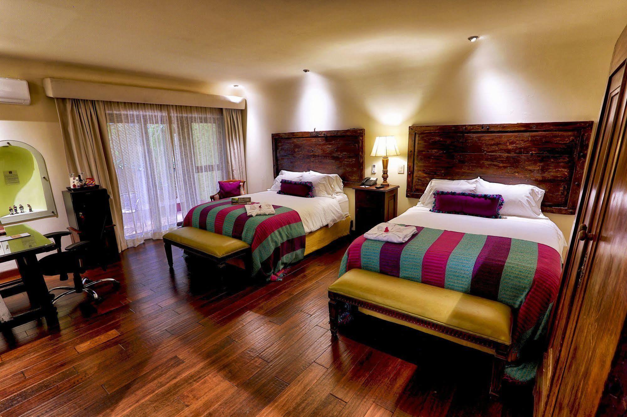Pensativo House Hotel (Adults Only) Antigua Bagian luar foto