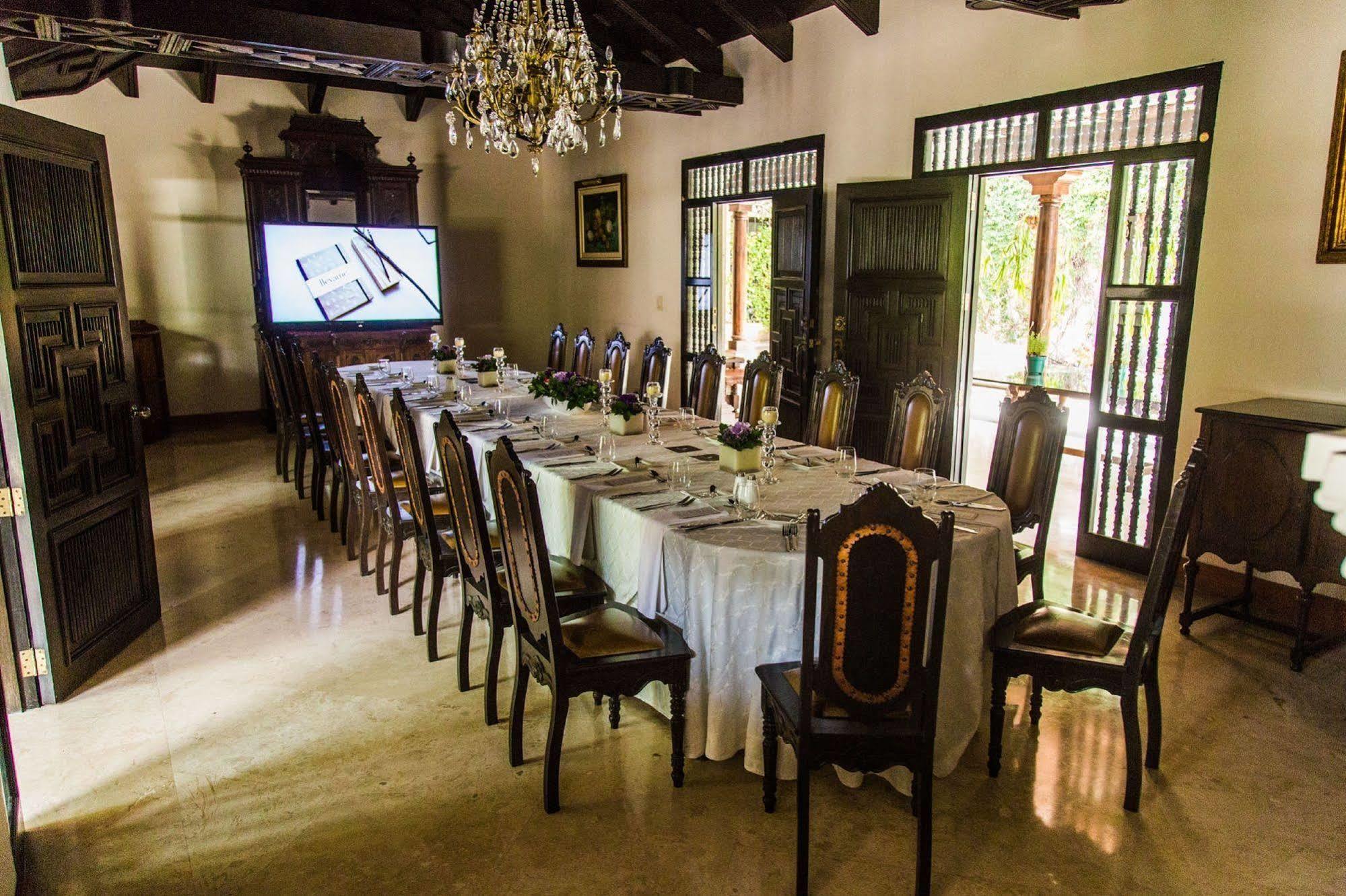 Pensativo House Hotel (Adults Only) Antigua Bagian luar foto